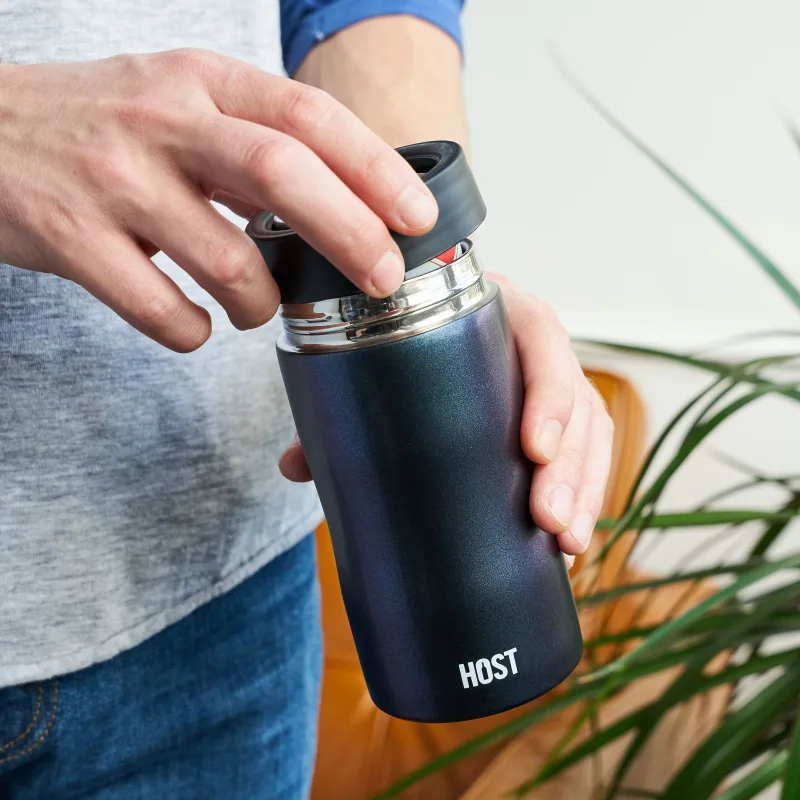 Stay-Chill Slim Can Cooler w kolorze Galaxy Black